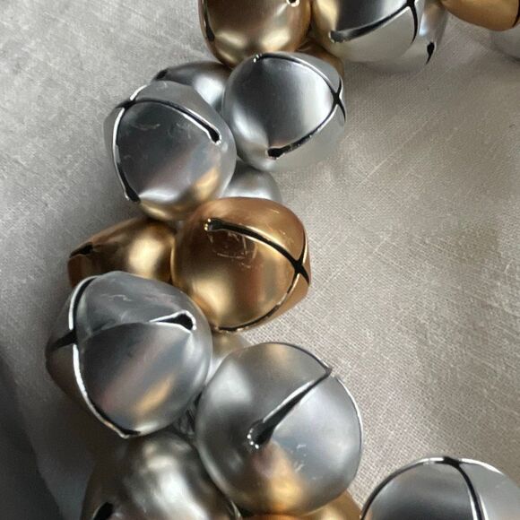 Silver & Gold jingle bells wreath hanging cord Holly decor - Picture 9 of 9